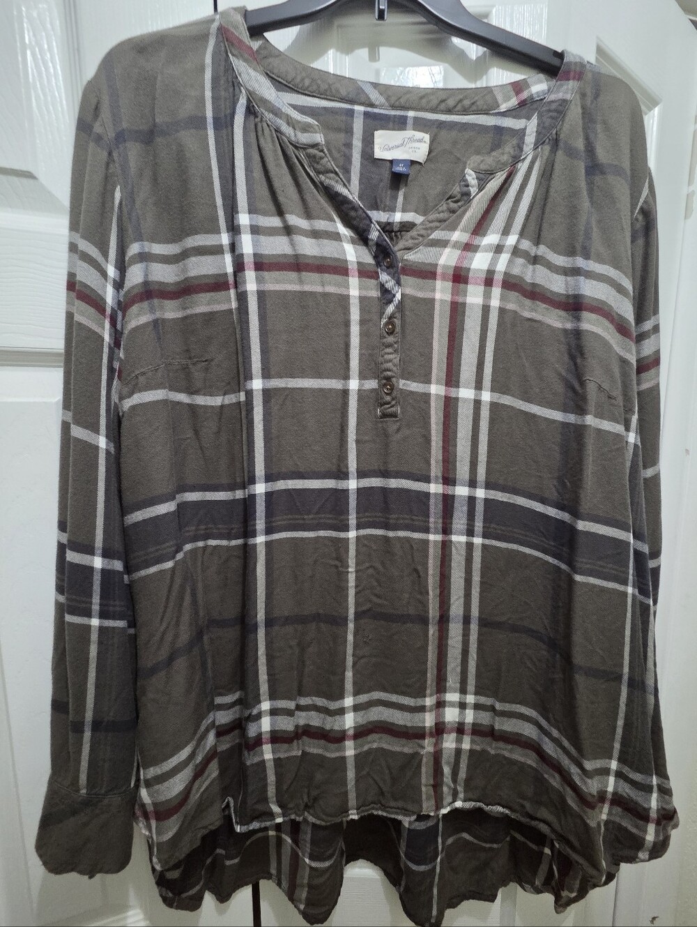 Universal Thread Olive Plaid Henley Tunic 4X